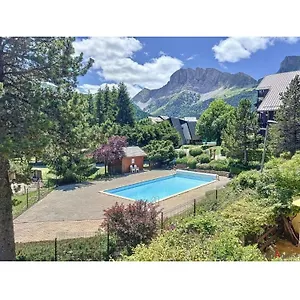 Appartement Mansardé 18 M2 Climatisé Avec Piscine Privée, Gresse-en-Vercors
